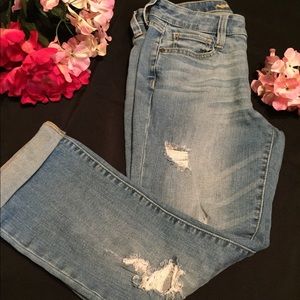Arizona Capri distressed jeans